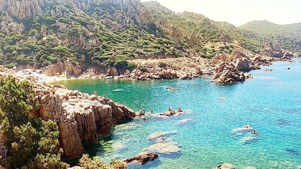 イーゾラ・ロッサRelax Family House Al Mareアパートメント エクステリア 写真