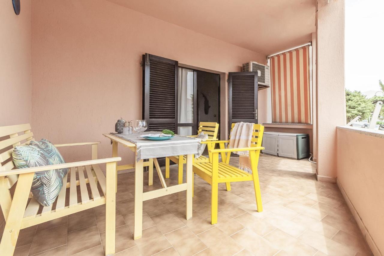 イーゾラ・ロッサRelax Family House Al Mareアパートメント エクステリア 写真