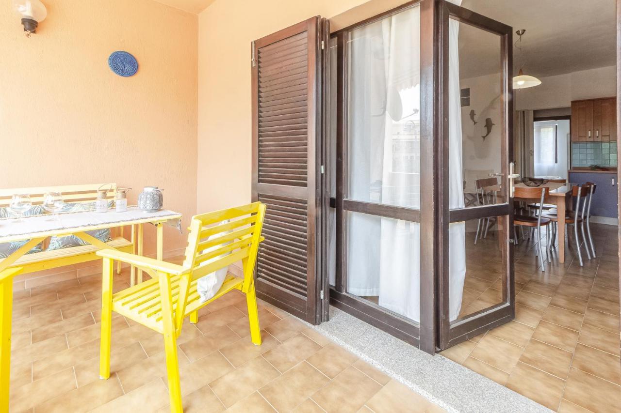 イーゾラ・ロッサRelax Family House Al Mareアパートメント エクステリア 写真