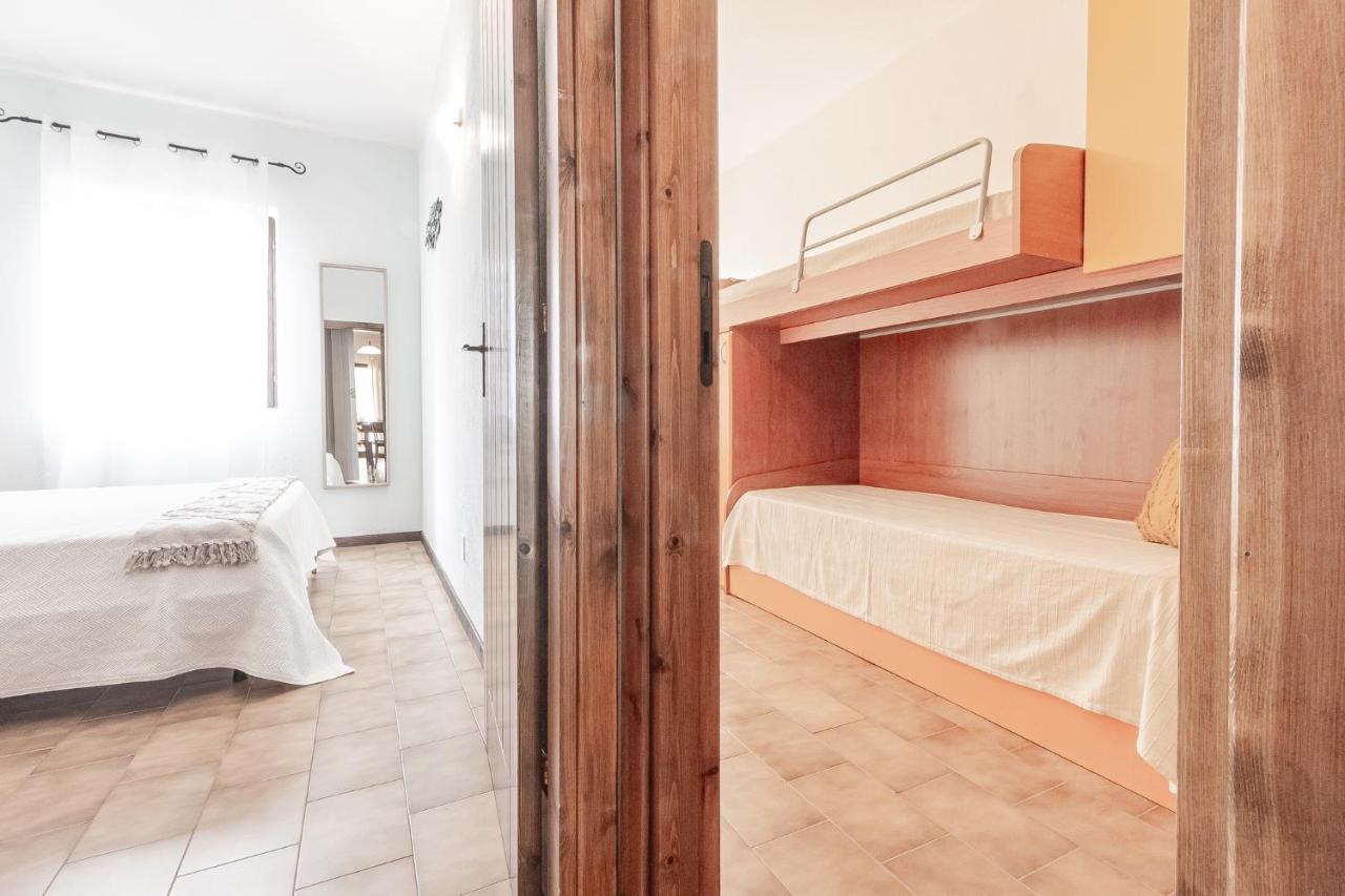 イーゾラ・ロッサRelax Family House Al Mareアパートメント エクステリア 写真